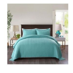3PC MarCielo Aqua Quilted King Size Bed Set-Great Condition🩵